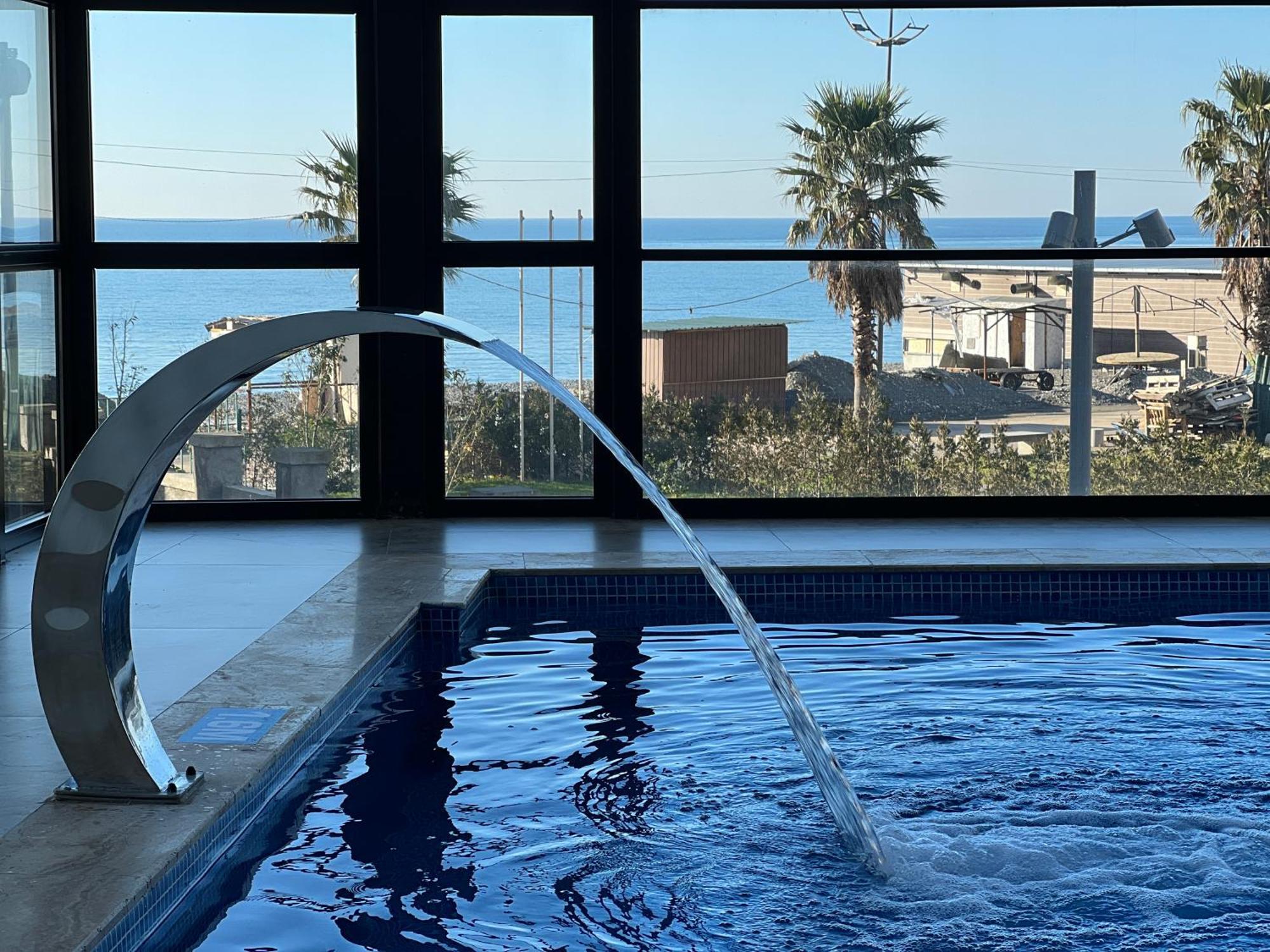 Hotel Navi Μπατούμι Εξωτερικό φωτογραφία