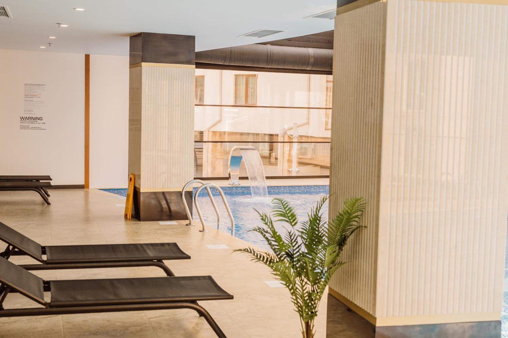 Hotel Navi Μπατούμι Εξωτερικό φωτογραφία