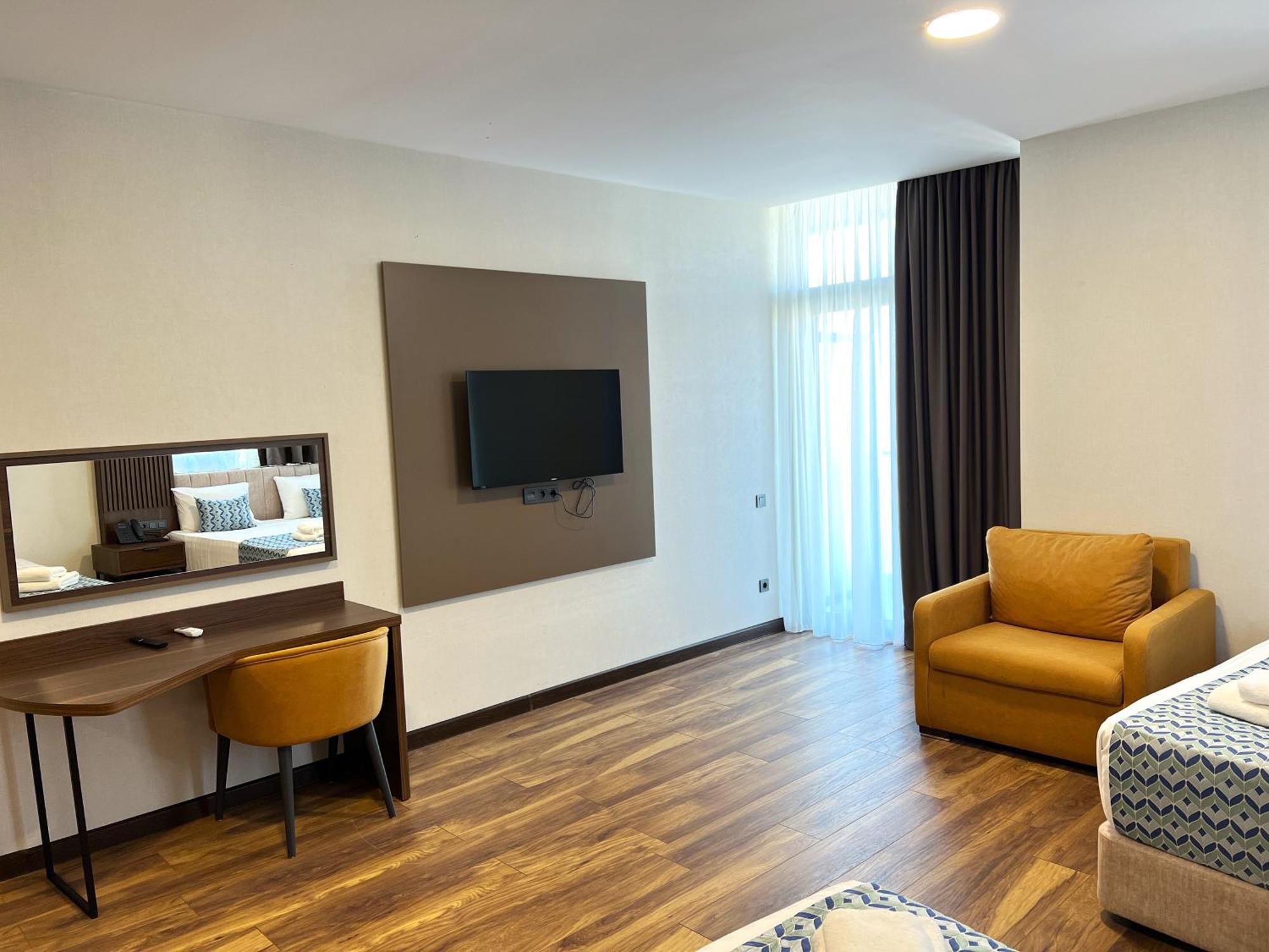 Hotel Navi Μπατούμι Εξωτερικό φωτογραφία